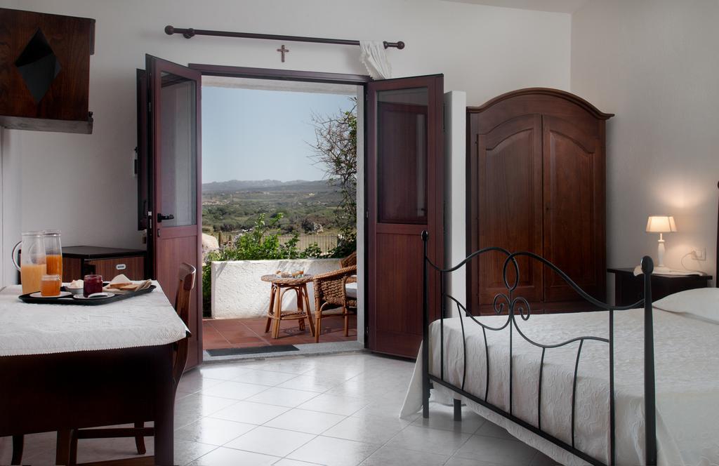 Agriturismo Nuraghe Tuttusoni Aglientu Luaran gambar