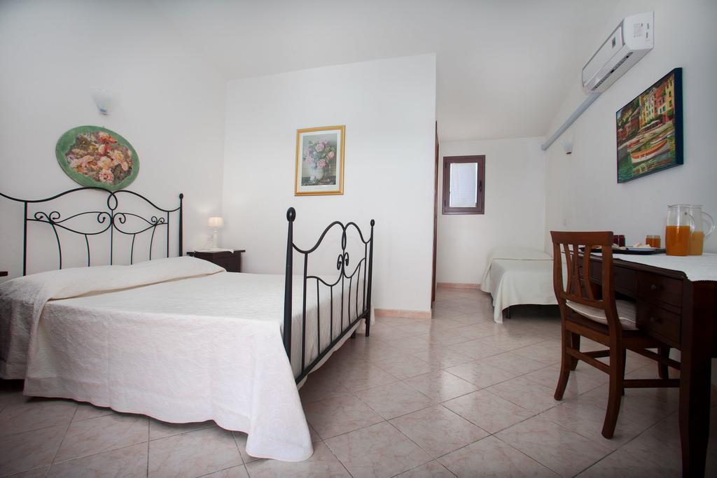 Agriturismo Nuraghe Tuttusoni Aglientu Luaran gambar